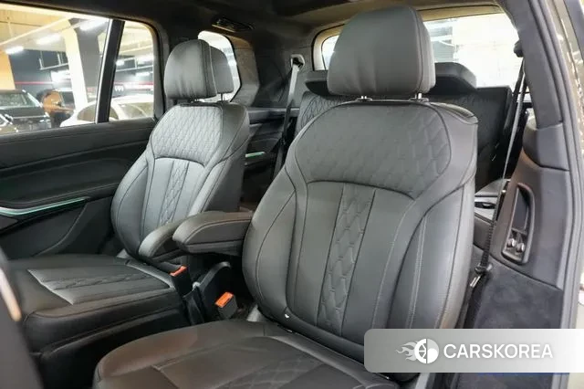 BMW X7 (G07) 2025 Песочный из Кореи, фото 6