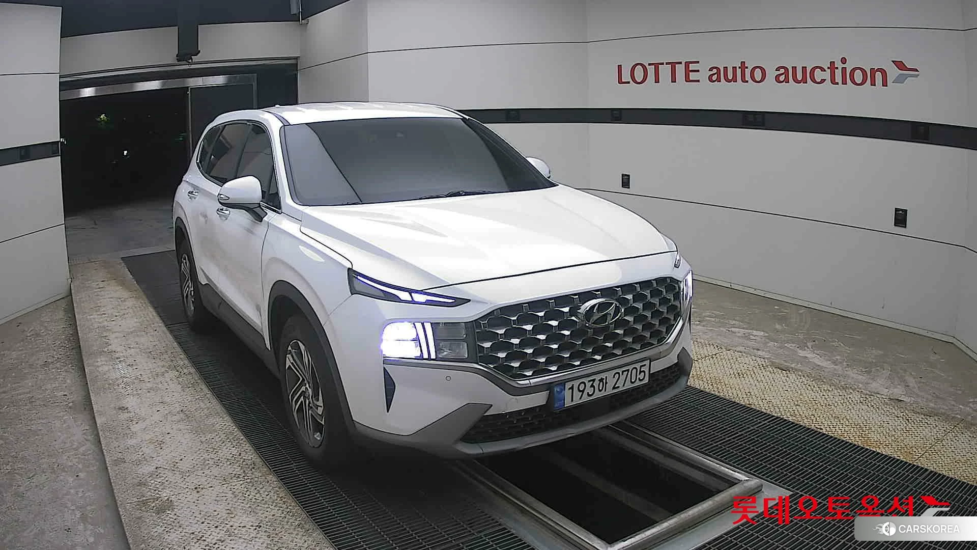 Hyundai Santa Fe 2022 Creamy White Pearl (optional) из Кореи, фото 6