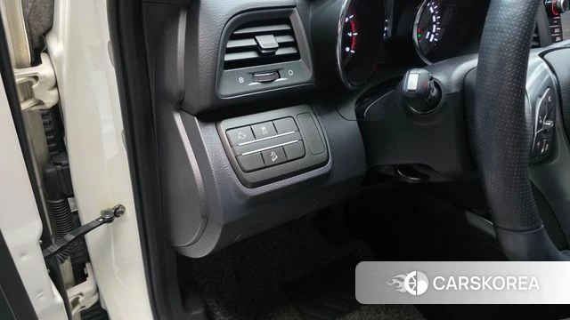 Ssangyong Tivoli Armor 2018 Белый из Кореи, фото 6