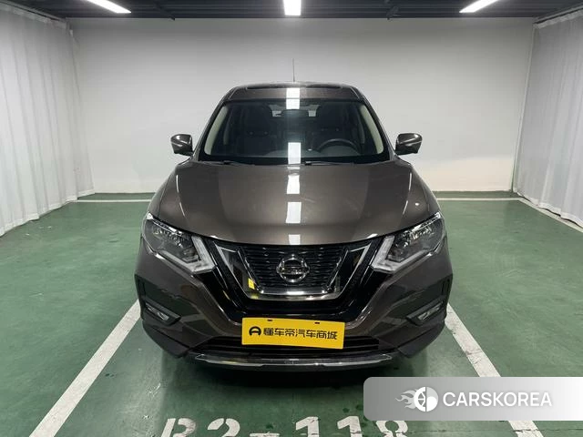 Nissan Qijun 2018 Темно-серый из Китая, фото 6