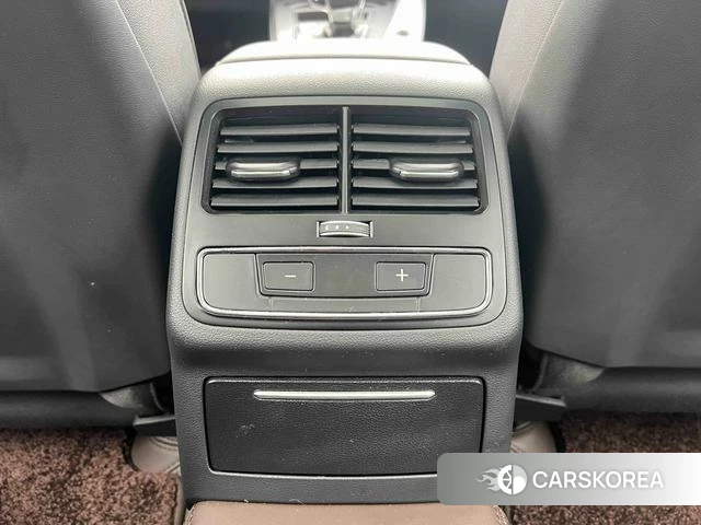 Audi A4L 2023 Белый из Китая, фото 6