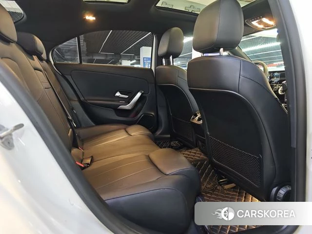 Mercedes-Benz Class A 2022 Белый из Китая, фото 6