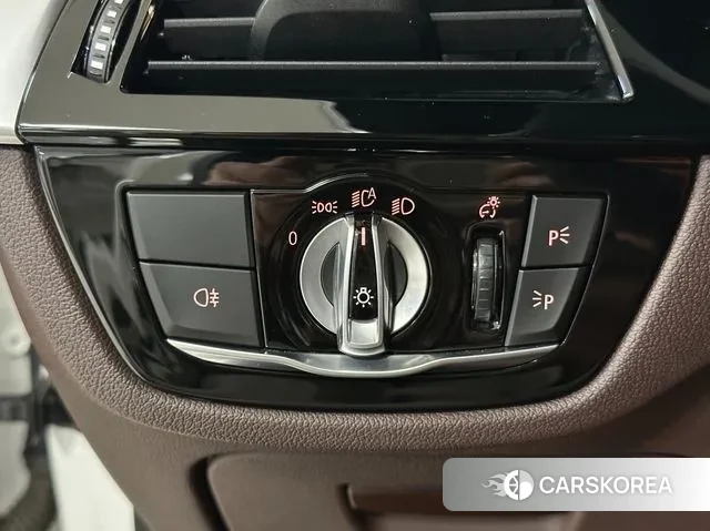 BMW 5 Series (G30) 2021 Белый из Кореи, фото 6