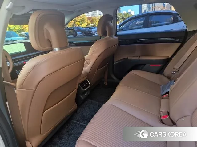 Hyundai Grandeur Hybrid (GN7) 2023 Белый из Кореи, фото 6