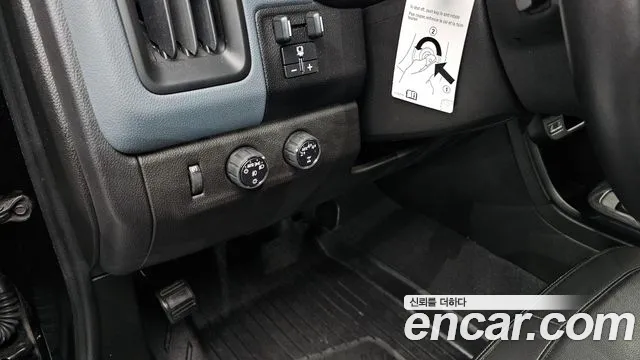 Chevrolet (GM Daewoo) Real New Colorado 2022 Черный из Кореи, фото 6