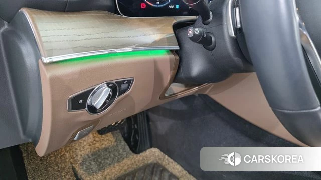 Mercedes-Benz E-Class W213 2021 Белый из Кореи, фото 6