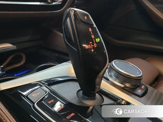BMW 5 Series (G30) 2019 Синий из Кореи, фото 6