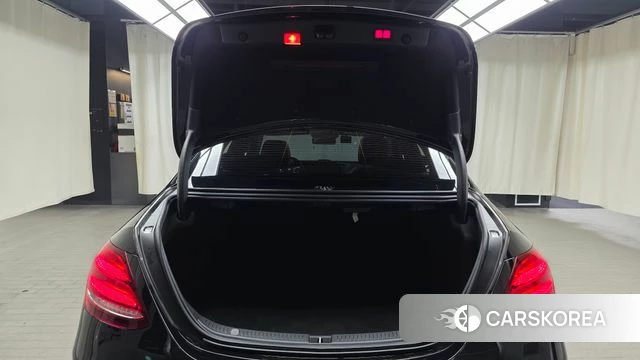 Mercedes-Benz E-Class W213 2019 Черный из Кореи, фото 6
