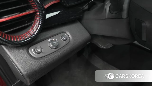 Chevrolet (GM Daewoo) Trax Crossover 2025 Красный из Кореи, фото 6