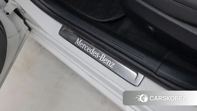 Mercedes-Benz C-Class W206 2024 Белый из Кореи, фото 6