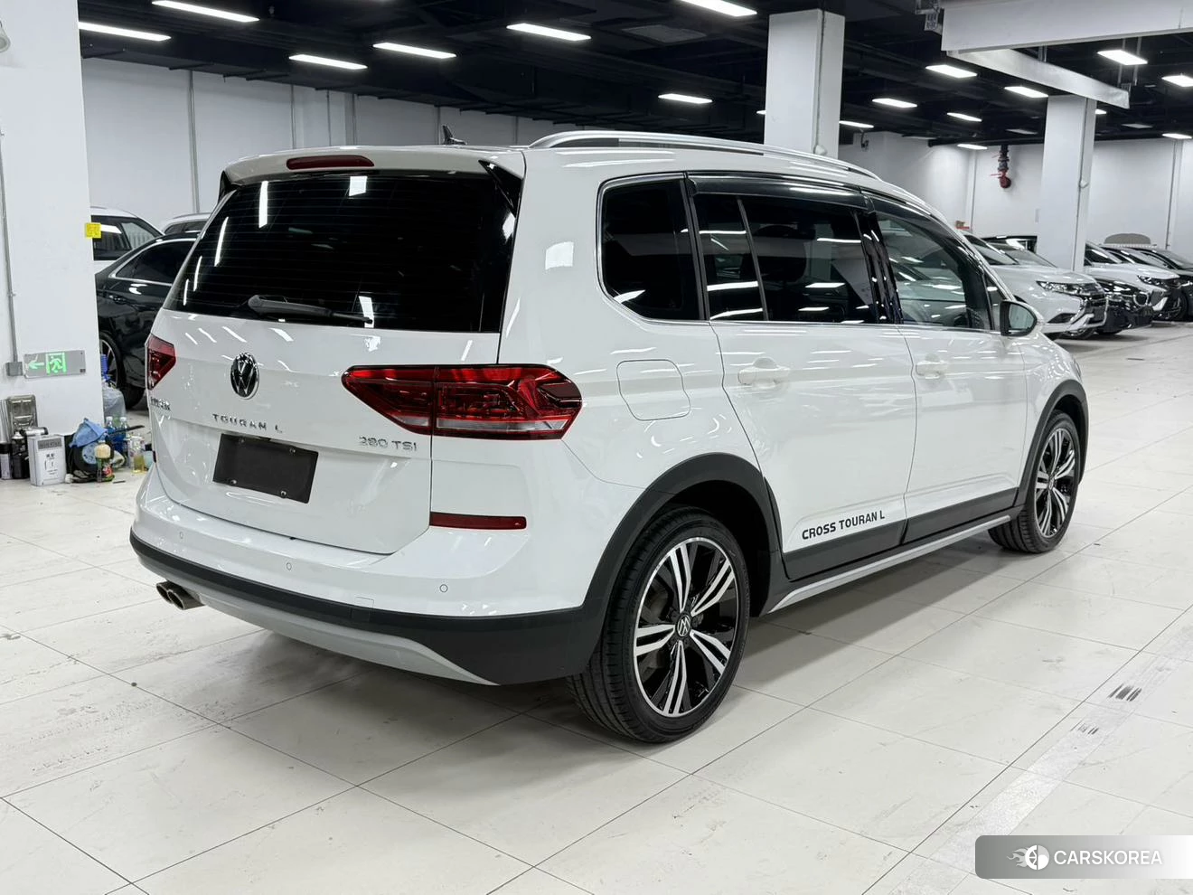 Volkswagen Touran L 2023 Белый из Китая, фото 6