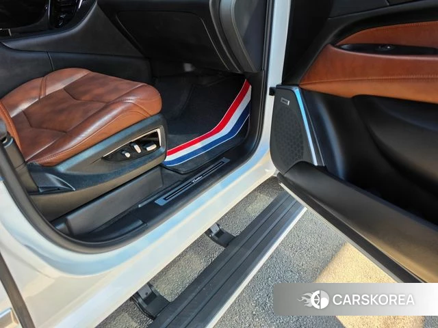 Cadillac Escalade 2018 Белый из Кореи, фото 6