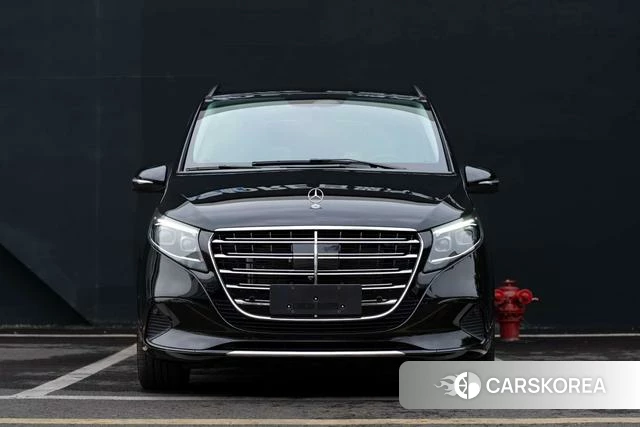 Mercedes-Benz V-class 2024 Черный из Китая, фото 6