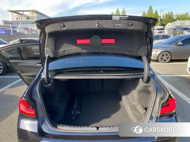 BMW 5 Series (G30) id 3093550 из Кореи 6