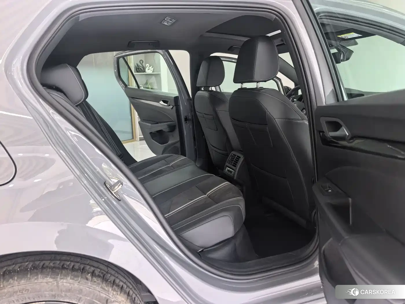 Volkswagen Golf 2023 Silver/gray из Китая, фото 6
