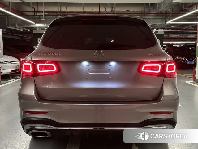 Mercedes-Benz GLC 2021 Шампань из Китая, фото 6