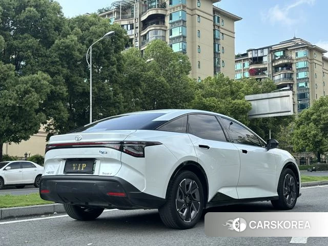 Toyota bZ3 2024 Белый из Китая, фото 6