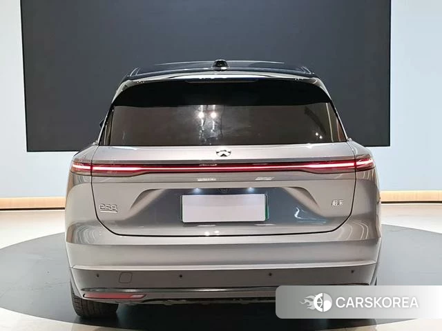 Weilai ES8 2025 Серебристо-серый из Китая, фото 6