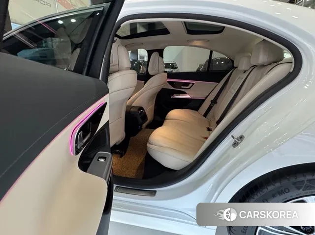 Mercedes-Benz E-Class W214 2025 Белый из Кореи, фото 6