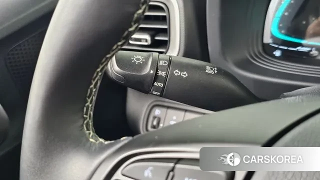 Hyundai Venue 2023 Белый из Кореи, фото 6