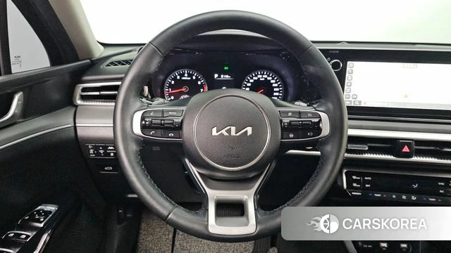 Kia K5 3rd generation 2023 Черный из Кореи, фото 6