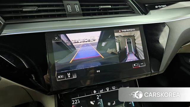 Audi e-Tron 2020 Темно-зеленый из Кореи, фото 6