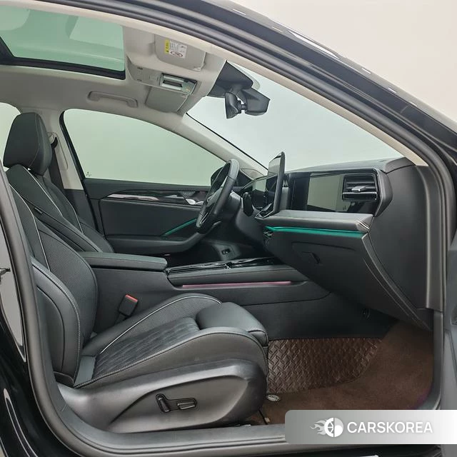 Volkswagen Magotan 2025 Черный из Китая, фото 6