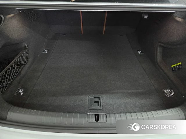 Audi A6 (C8) 2024 Белый из Кореи, фото 6