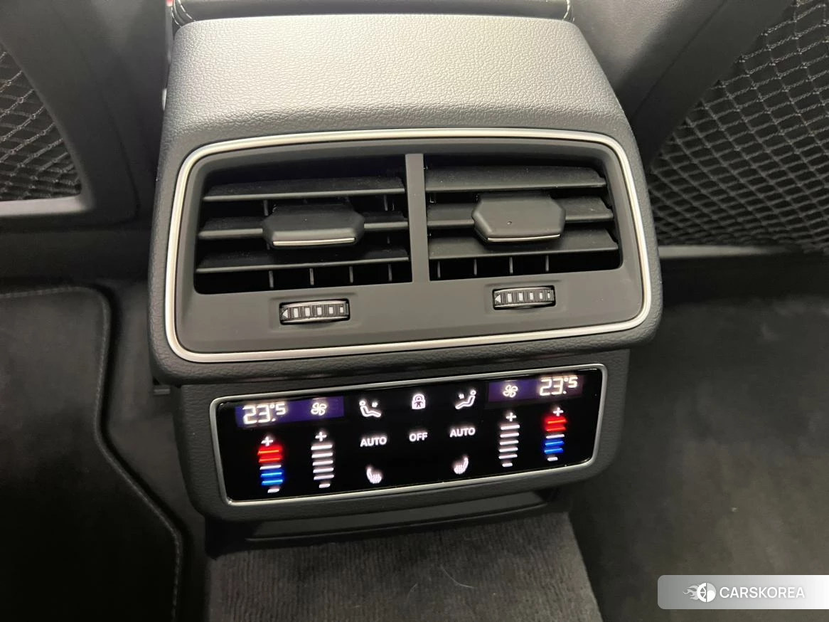 Audi A6L 2020 Серебристо-серый из Китая, фото 6