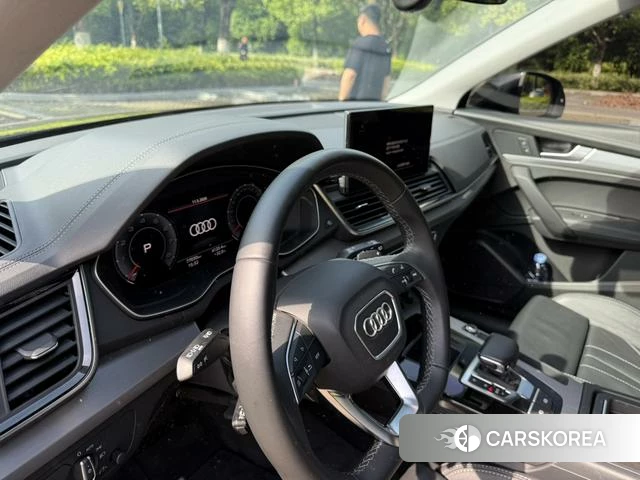 Audi Q5L 2022 Черный из Китая, фото 6