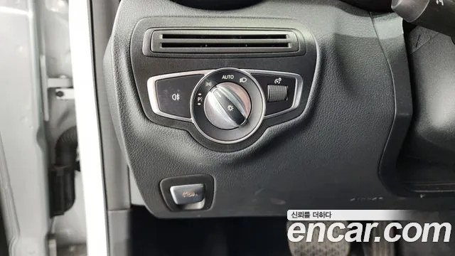 Mercedes-Benz C-Class W205 2019 Серебряный из Кореи, фото 6