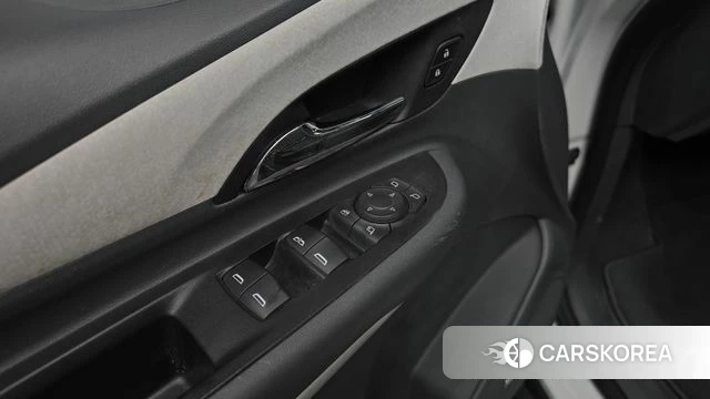 Chevrolet (GM Daewoo) Bolt EV 2021 Белый из Кореи, фото 6