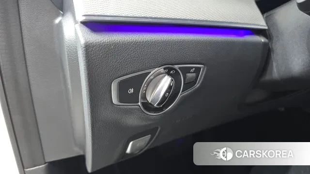 Mercedes-Benz E-Class W213 2018 Белый из Кореи, фото 6