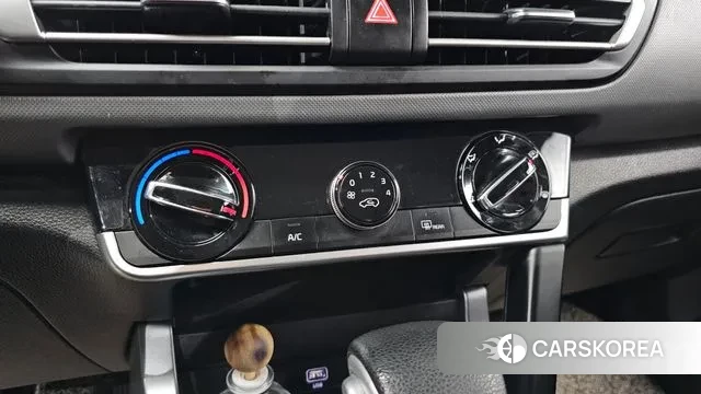 Kia Seltos 2022 Черный из Кореи, фото 6