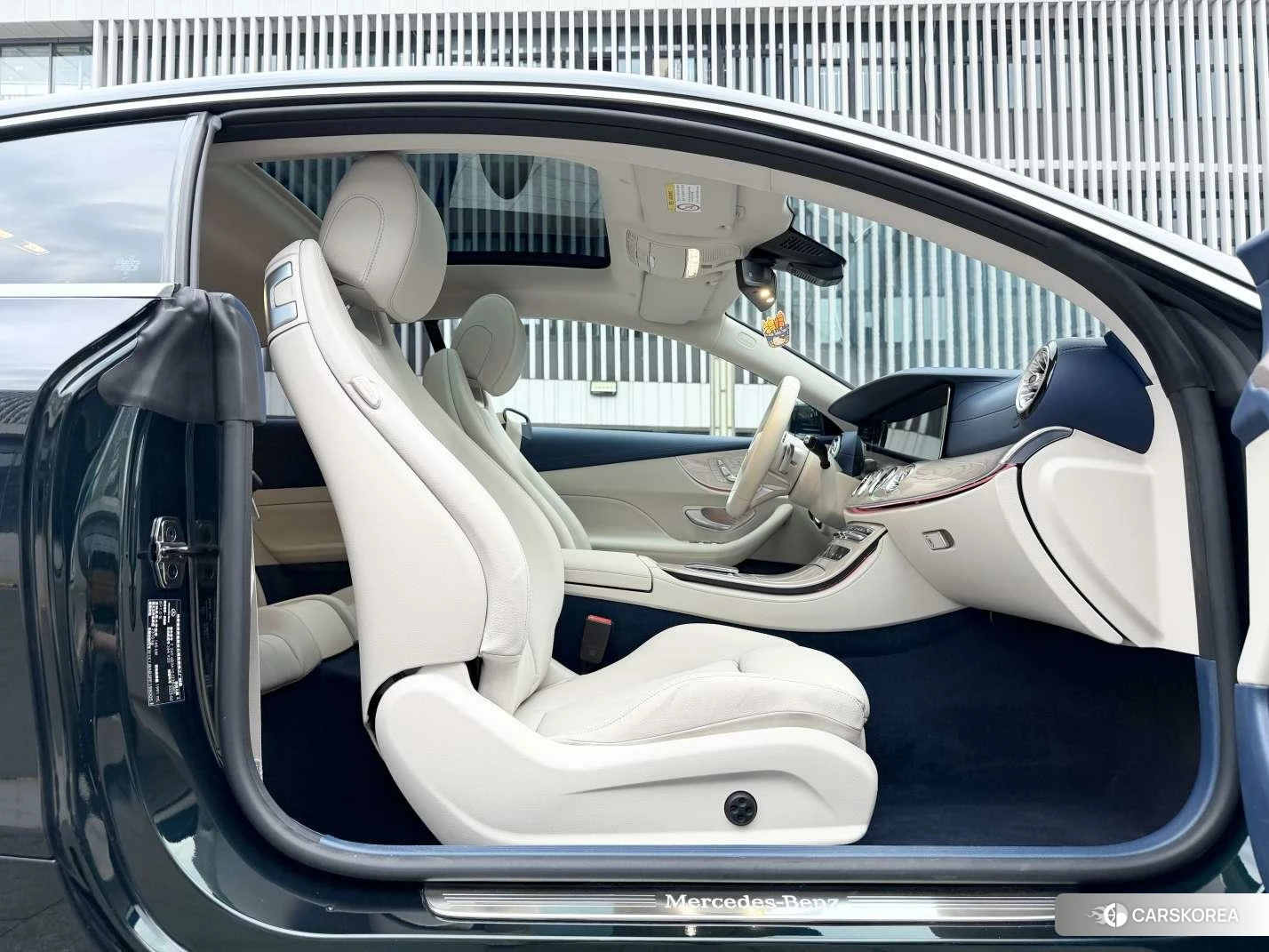 Mercedes-Benz E-class (imported) 2023 Зеленый из Китая, фото 6