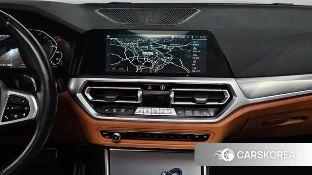 BMW 3 Series (G20) 2022 Черный из Кореи, фото 6