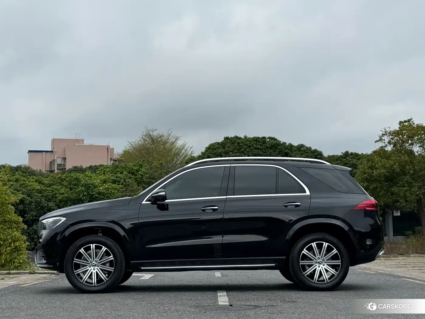 Mercedes-Benz GLE (imported) 2025 Черный из Китая, фото 6