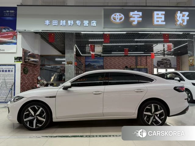 Volkswagen Lingdu 2022 Белый из Китая, фото 6