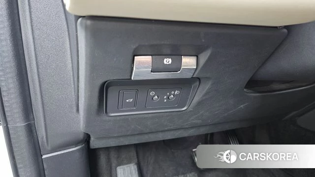 Land Rover Discovery Sports 2nd Generation 2020 Белый из Кореи, фото 6