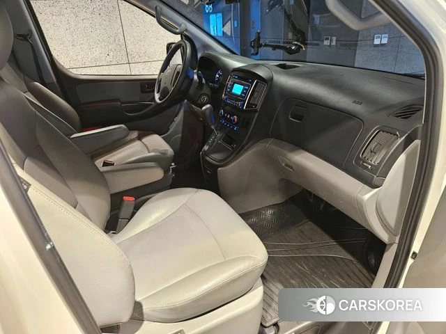 Hyundai The New Grand Starex 2020 Белый двухцветный из Кореи, фото 6