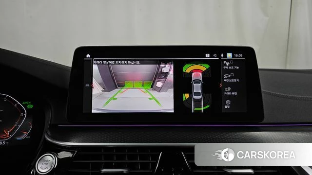 BMW 5 Series (G30) 2022 Серебристо-серый из Кореи, фото 6