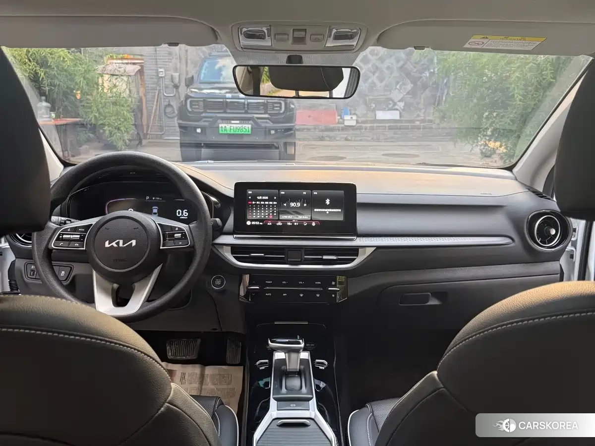 Kia K3 2025 Белый из Китая, фото 6
