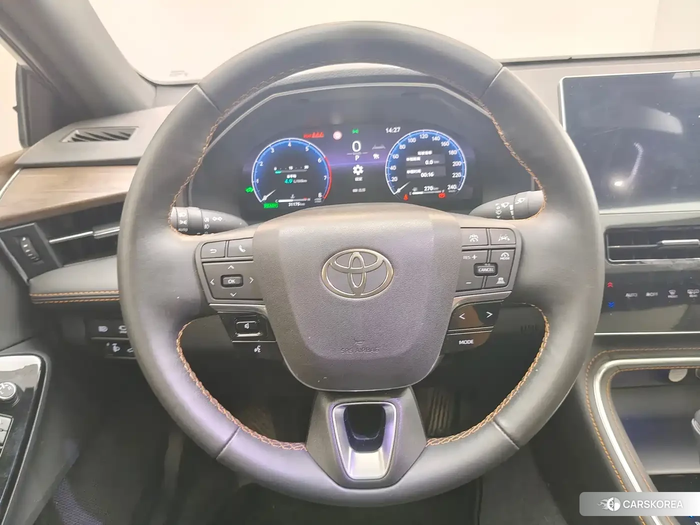 Toyota Avalon 2025 Silver/gray из Китая, фото 6