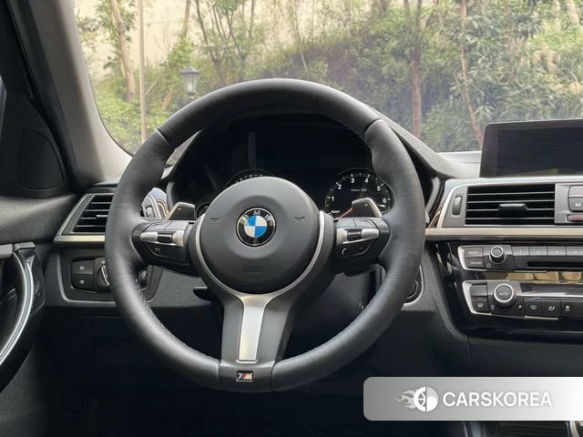 BMW 3 series 2018 Синий из Китая, фото 6