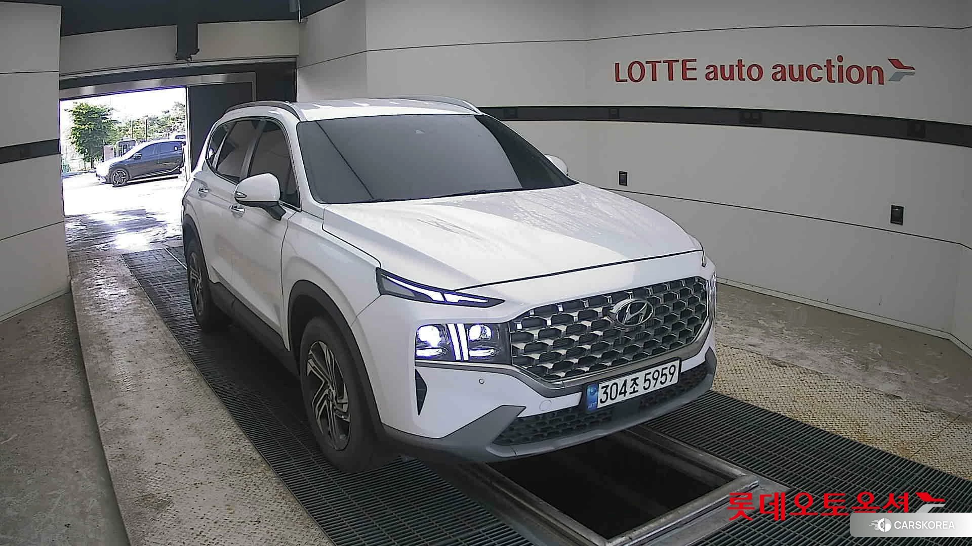 Hyundai Santa Fe 2021 Белый из Кореи, фото 6