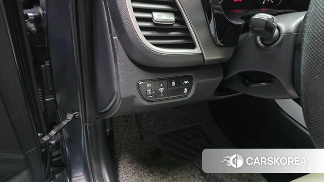 Kia Seltos 2021 Серый из Кореи, фото 6
