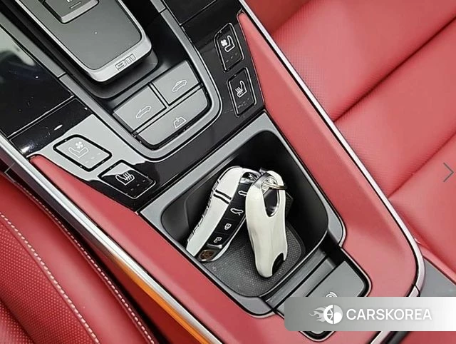 Porsche 911(992) 2023 Белый из Кореи, фото 6