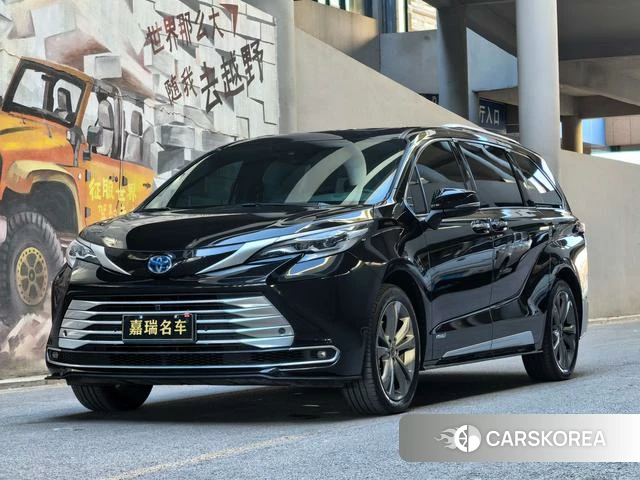 Toyota Saina 2023 Черный из Китая, фото 6