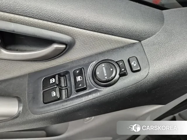 Hyundai The New Grand Starex 2021 Серебристо-серый из Кореи, фото 6