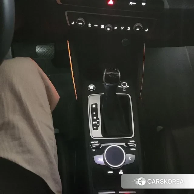 Audi Q2 2023 Черный из Кореи, фото 6